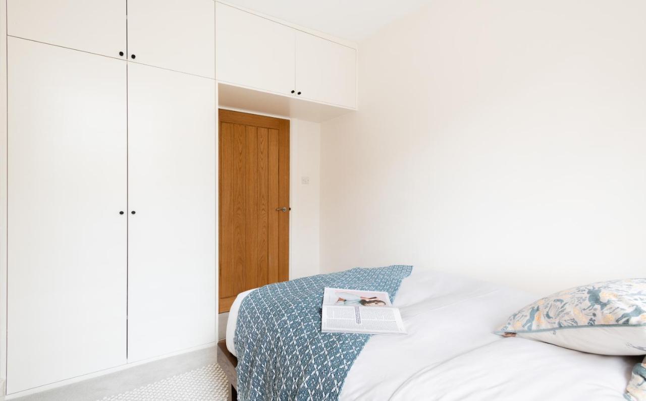 The Chelsea Arms - Bright 3Bdr With Garden & Private Parking Lejlighed London Eksteriør billede