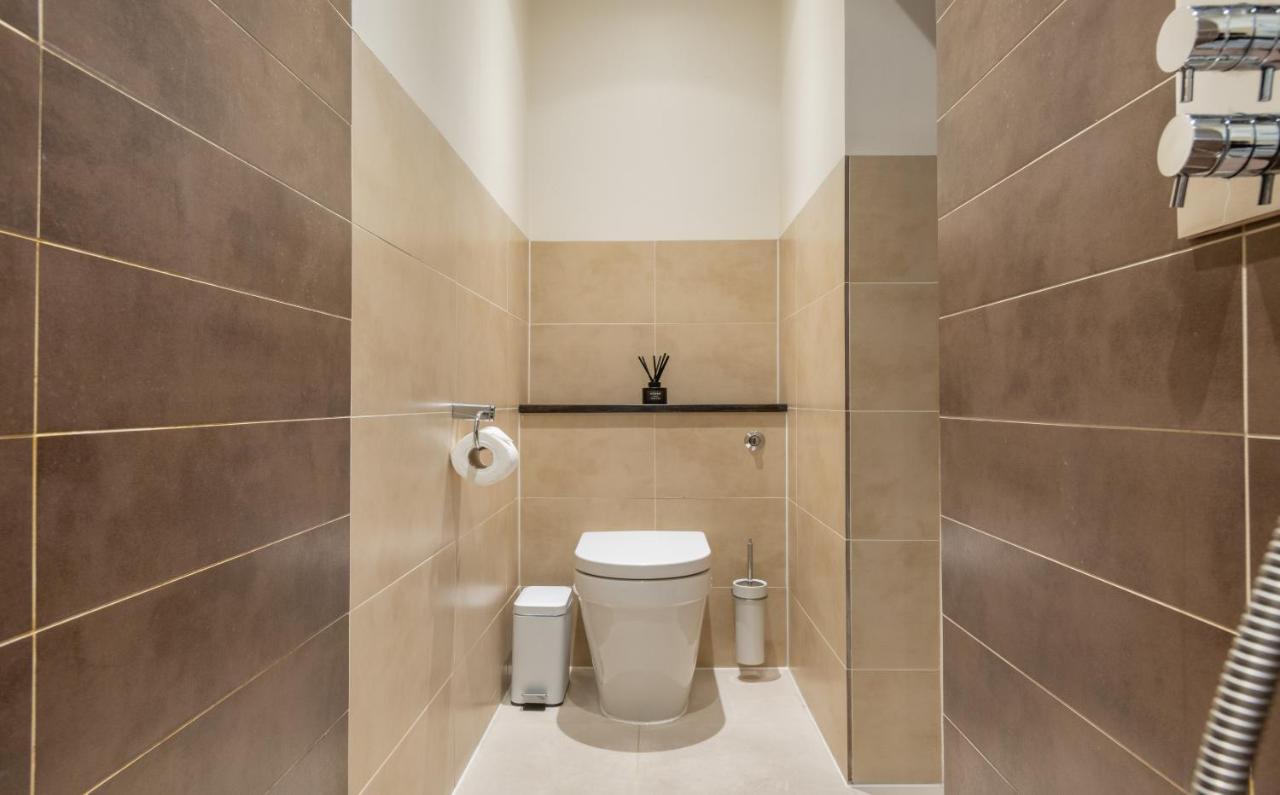 The Chelsea Arms - Bright 3Bdr With Garden & Private Parking Lejlighed London Eksteriør billede